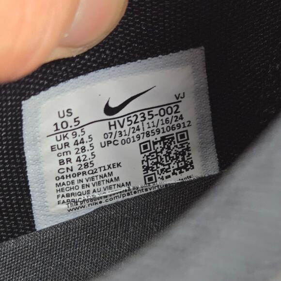 Nike Mens 10.5 Air Max DN Bred Black University Red Athletic Sneaker HV5235-002 - Picture 12 of 12